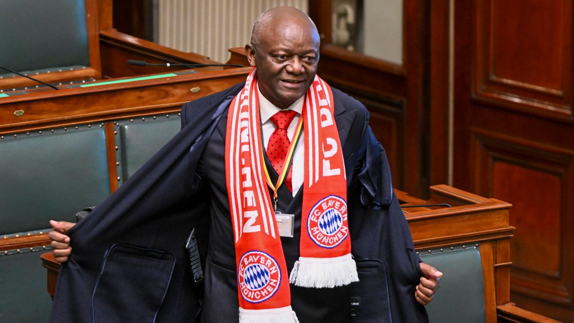 Bayern: Kompanys Vater ganz stolz