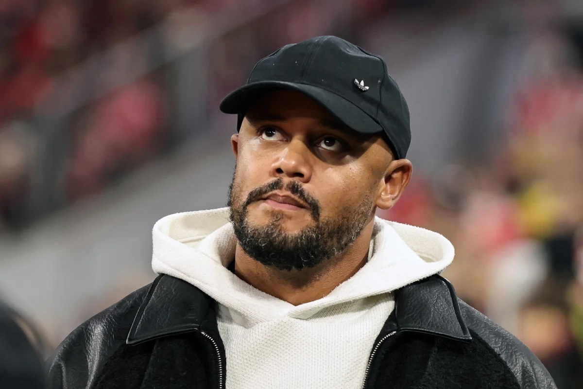 Pai de Kompany revela rotina exaustiva de técnico do Bayern